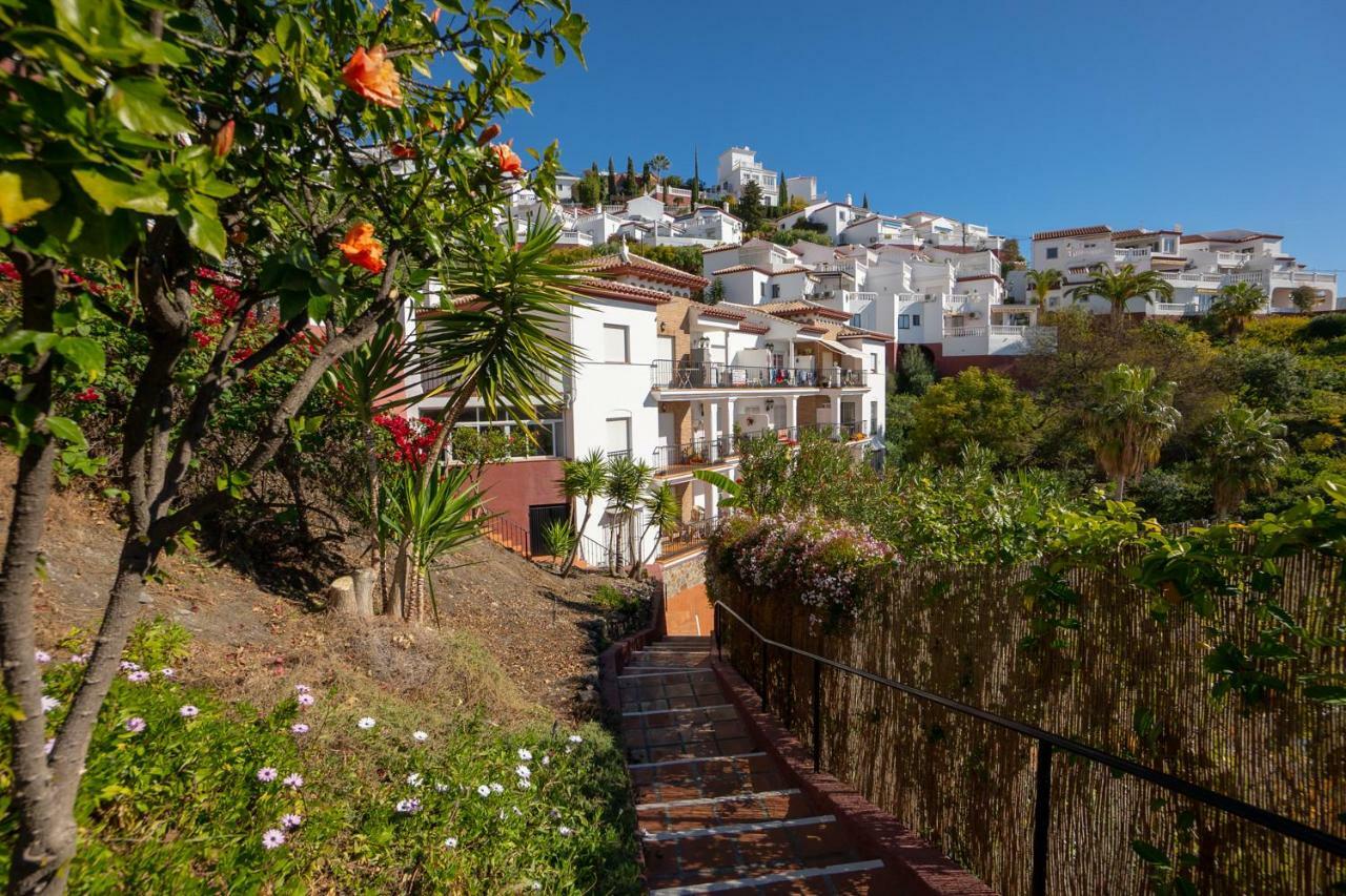 Ladera Del Mar Apartments Nerja Exterior photo